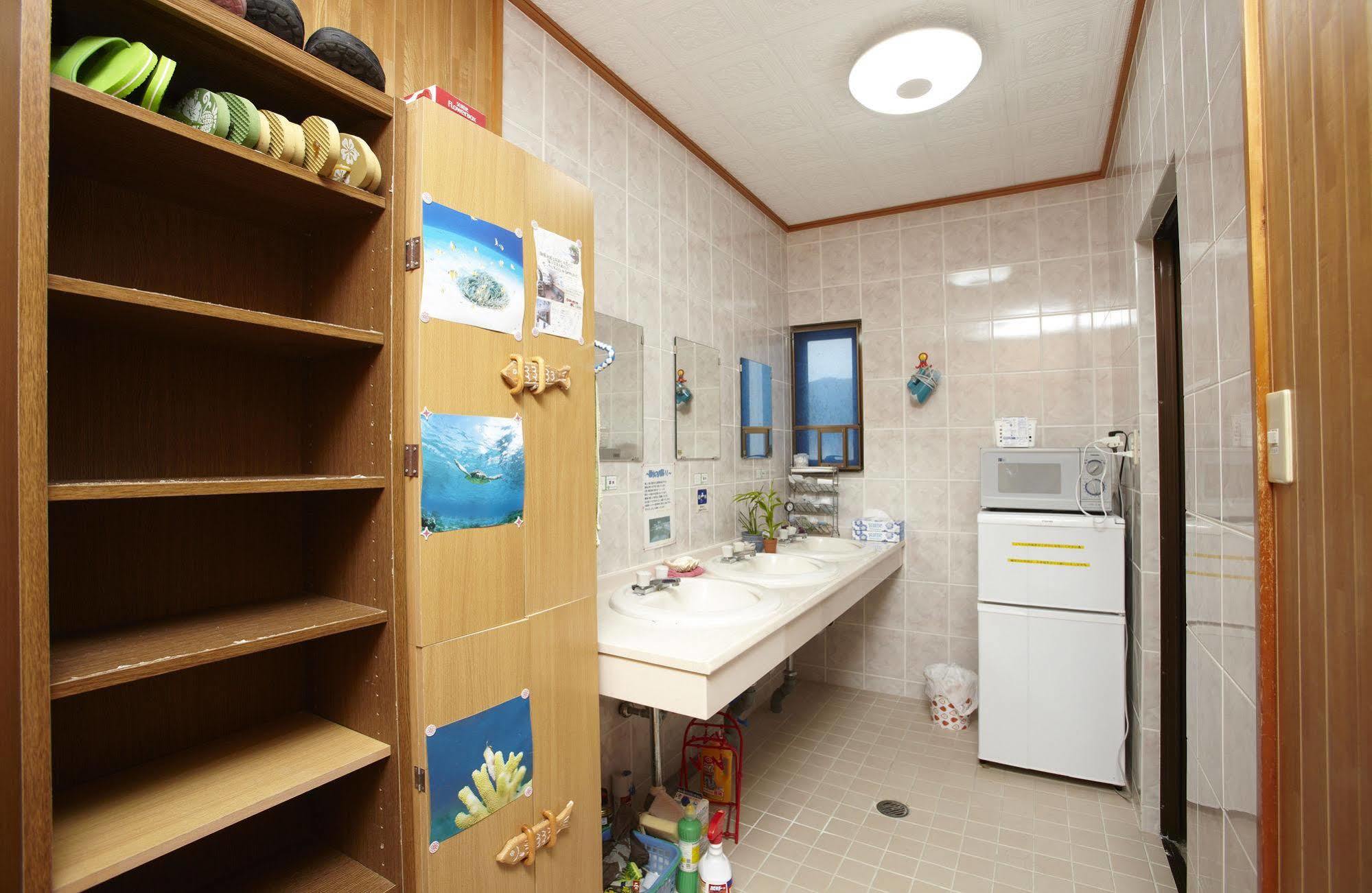 Hotel Minshuku Yadokari Zamami Zewnętrze zdjęcie