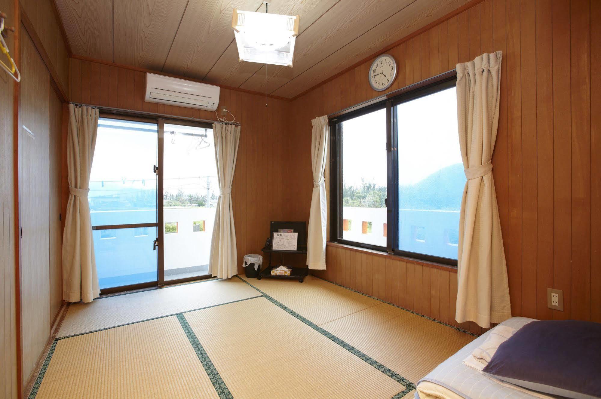 Hotel Minshuku Yadokari Zamami Zewnętrze zdjęcie